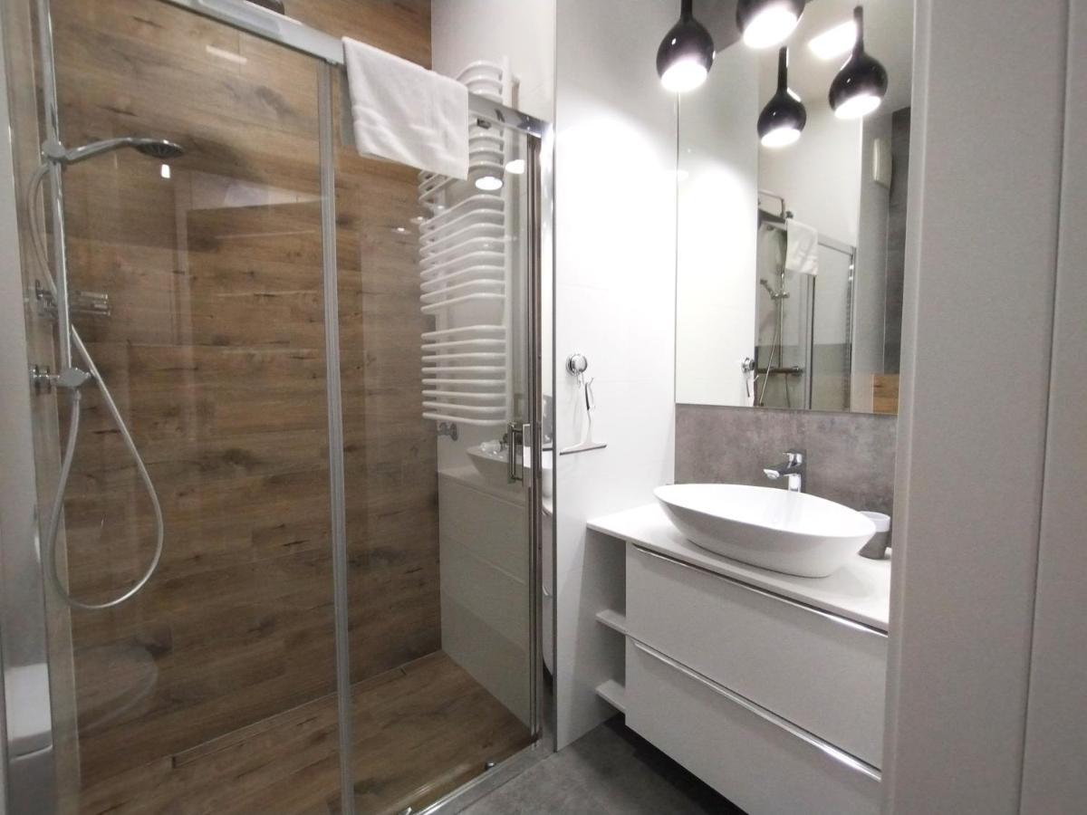 Prymasa Tysiaclecia 83A City Center Viev Sperate Bedroom By Perfect Apart 530 Warschau Buitenkant foto